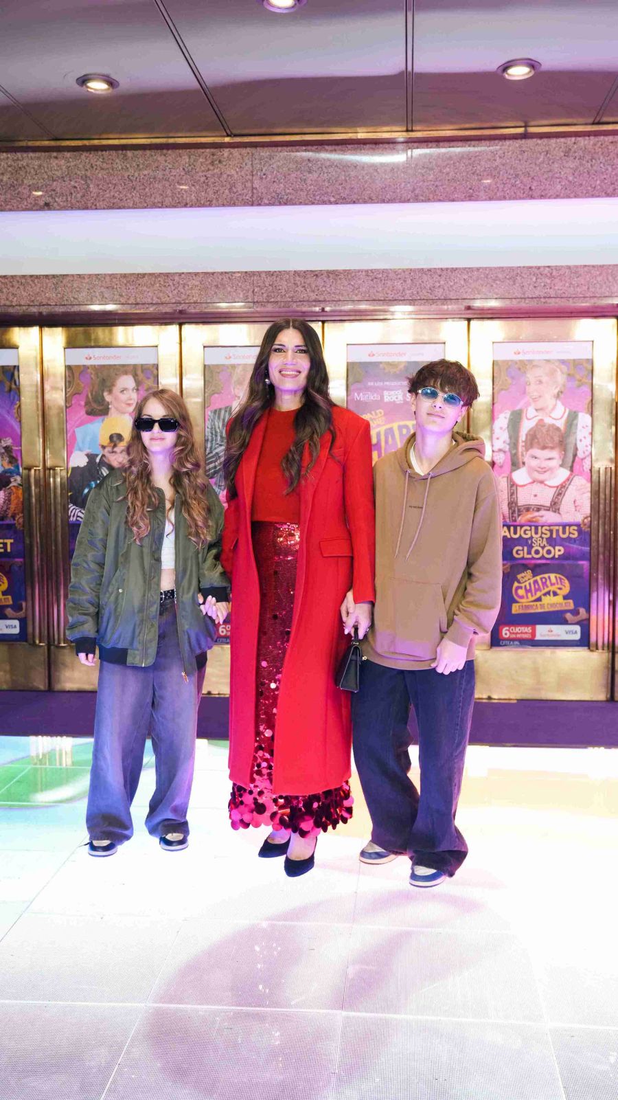 Looks Charli y la fabrica de cholocate 
