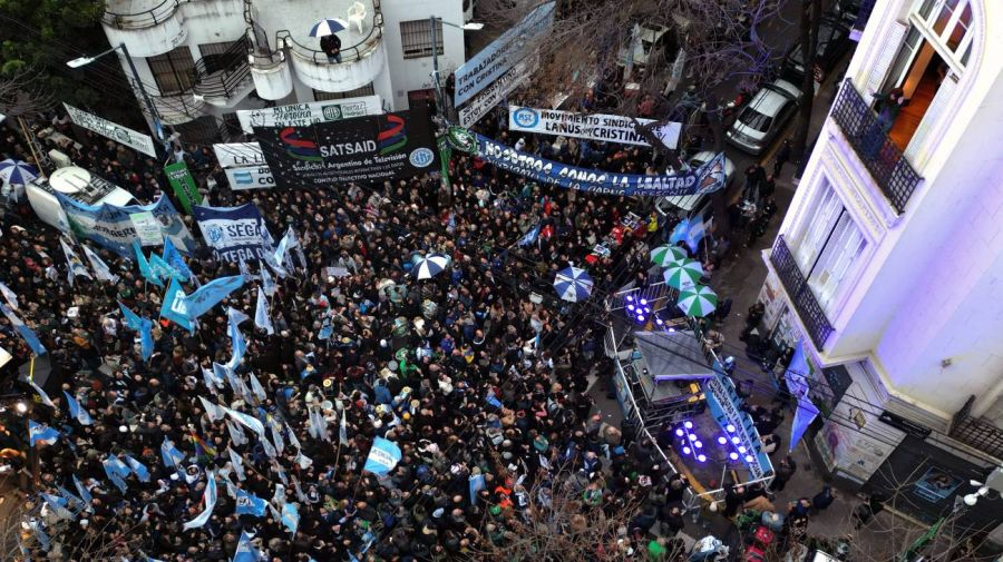 Cristina Kirchner el balcón de su casa 11062026