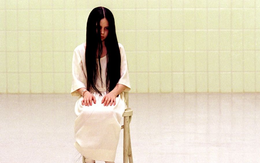 Daveigh Chase como Samara en The Ring