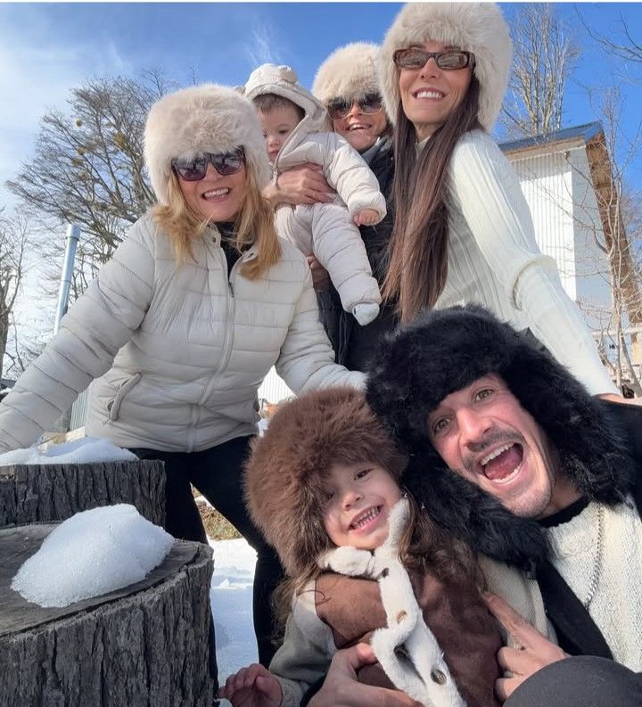 La China Ansa con su familia en San Martín de los Andes