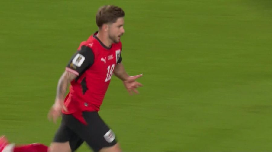 Primer gol de Australia