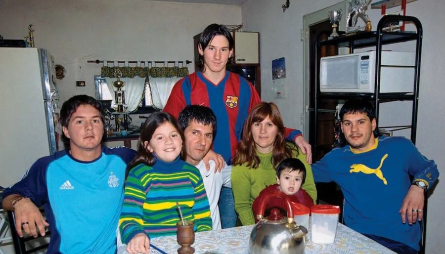 Lionel Messi, su papá Jorge Messi, su mamá Celia y sus hermanos Rodrigo, Matías y María Sol