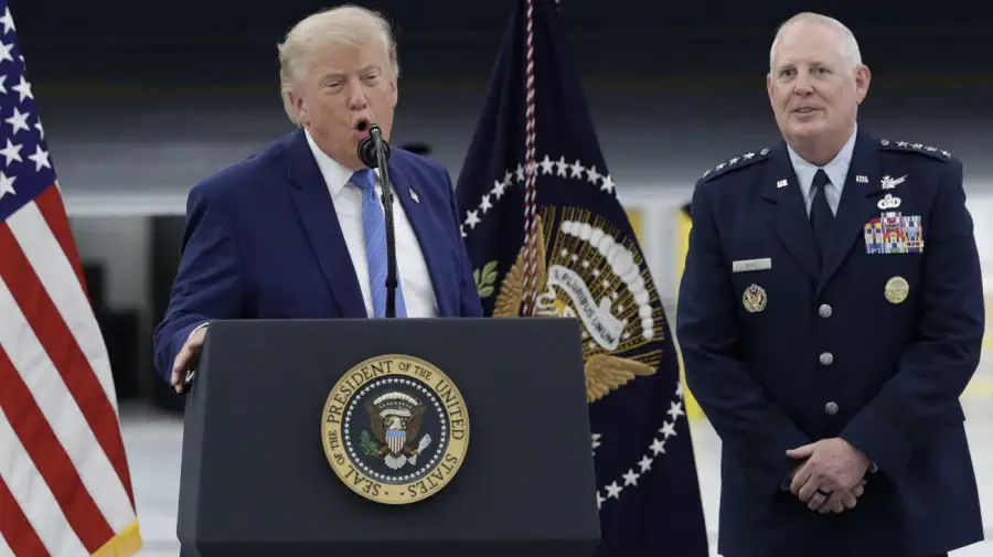 Donald Trump presenta el nuevo Air Force One, obsequio de Qatar 19062026