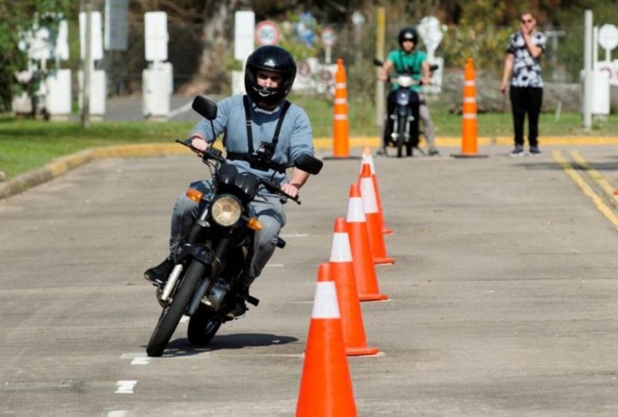 Matrícula para Instructores de Motos: Educando al motociclista 