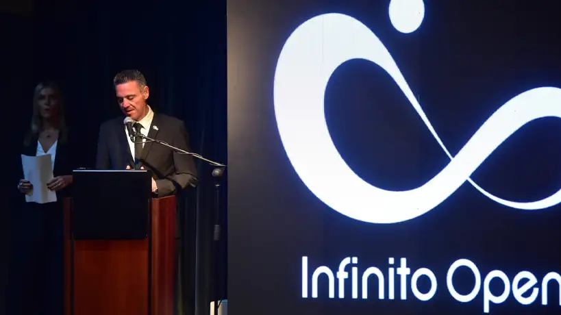 Presentación del Infinito Arena