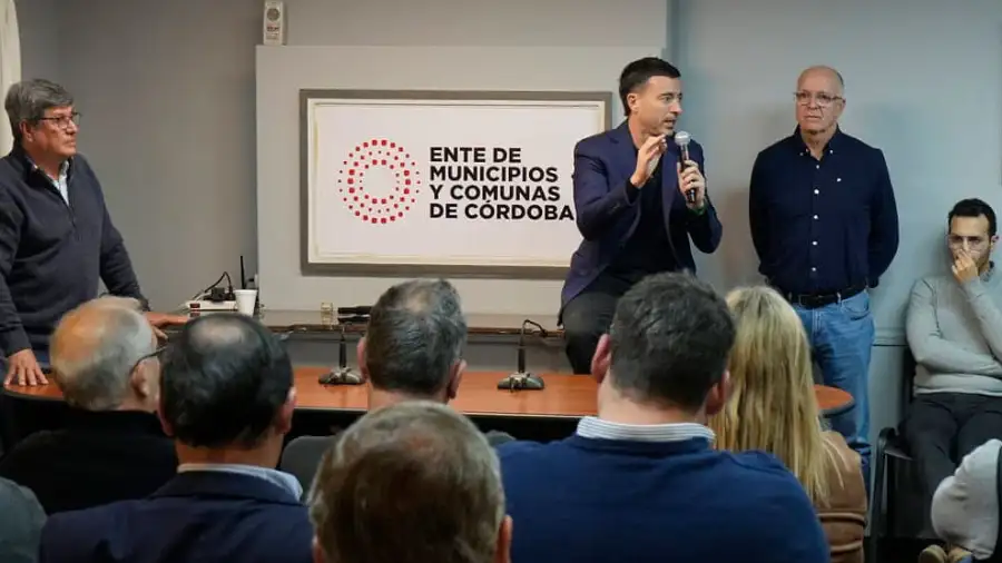 Rodrigo de Loredo en el Ente Municipios y Comunas