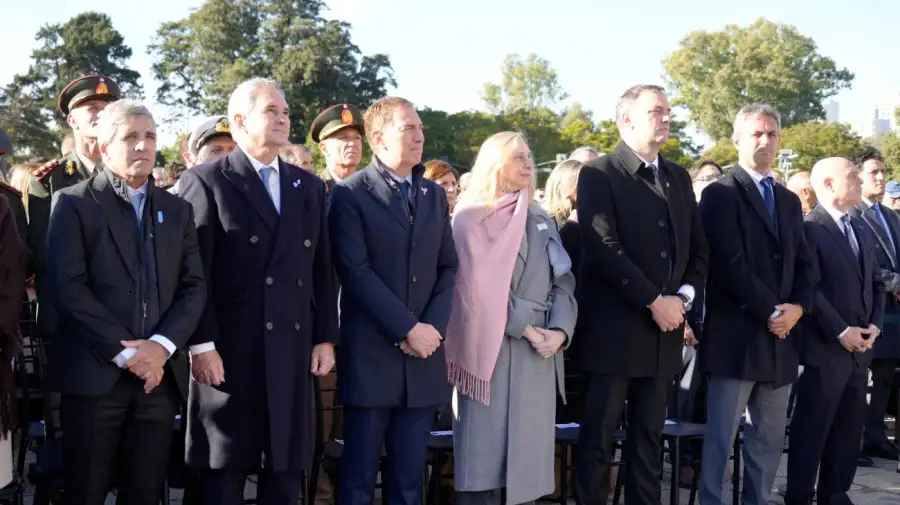 Acto por el Día de la Bandera en Rosario 20062026