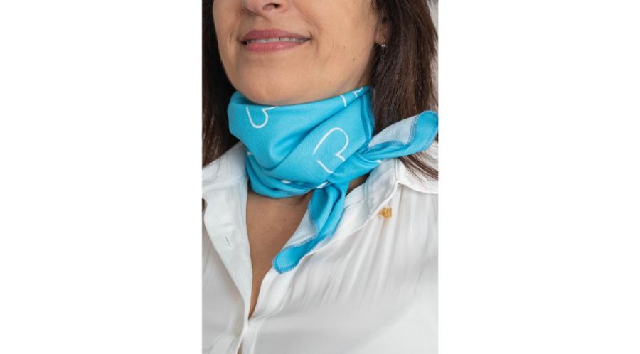 El pañuelo: un accesorio con siglos de historia