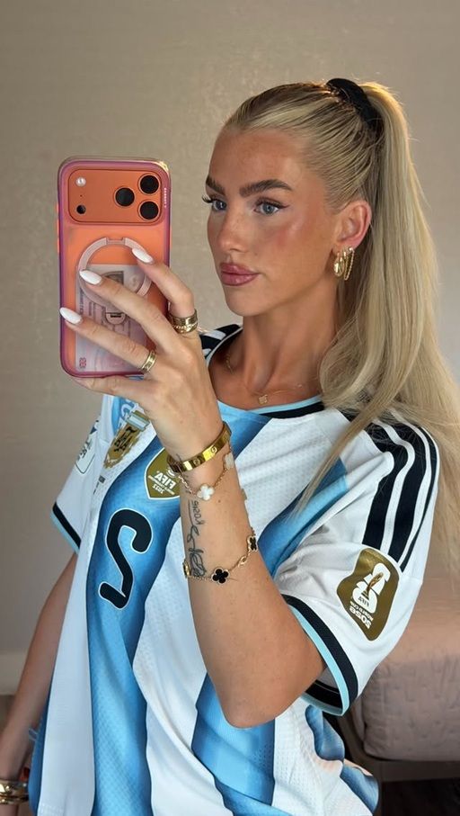 Look de Kelci Rose para ver a Argentina