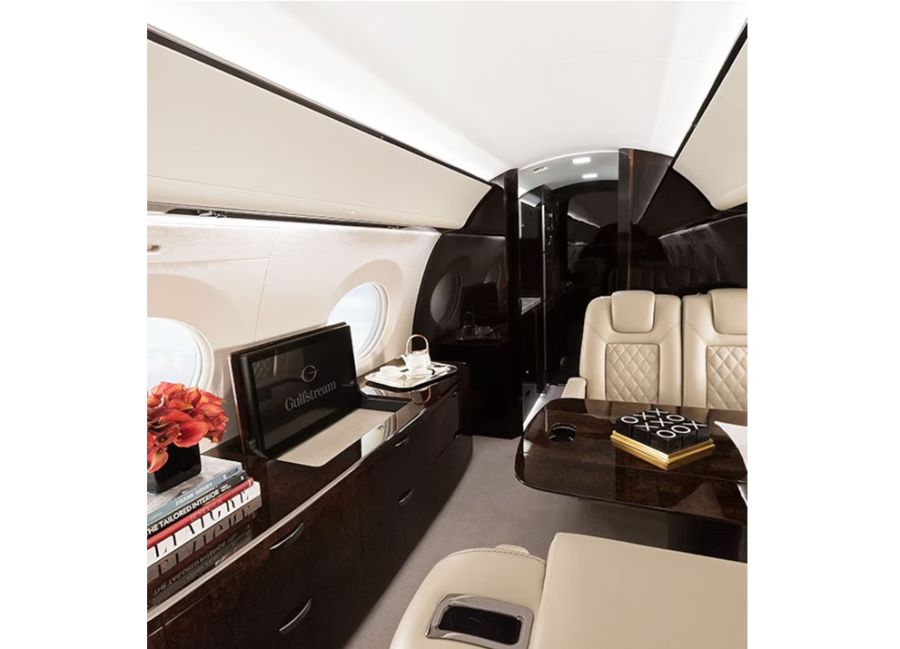 El interior del avión de Lionel Messi