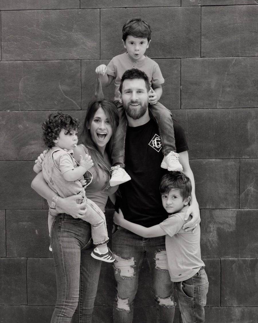 Las fotos de Antonela Roccuzzo, Lionel Messi y sus hijos