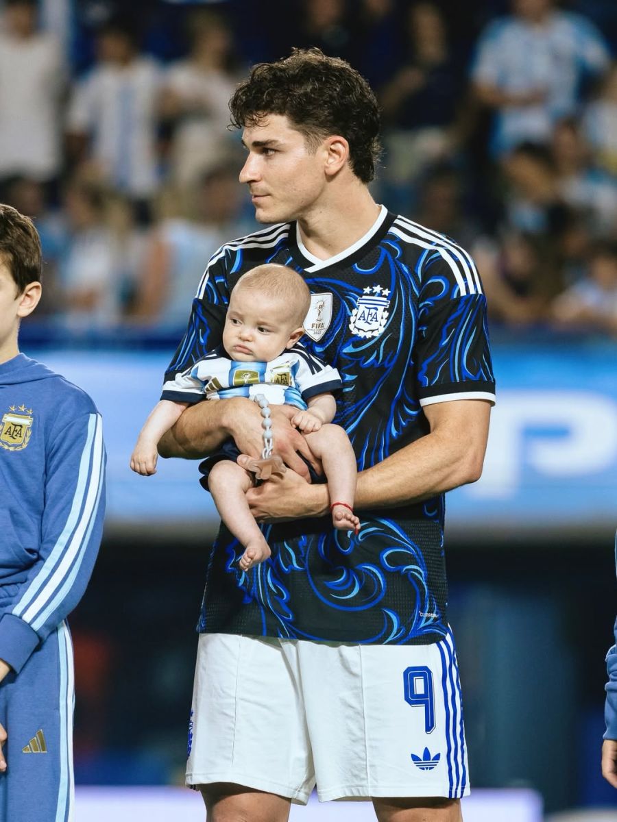 Emilia Ferrero, Julián Álvarez y Amadeo
