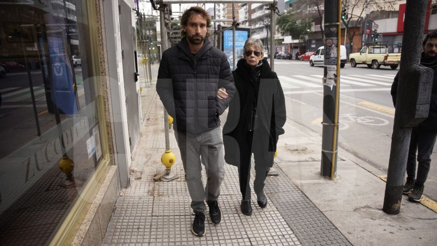 Las fotos del último adiós a Ernestina Pais