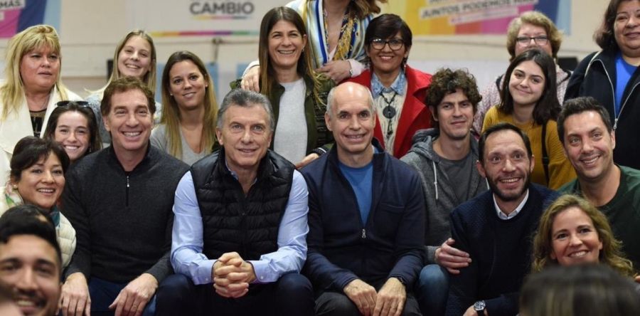 Mauricio Macri, Horacio Rodríguez Larreta y Diego Santilli, entre otros, durante un acto en la Ciudad durante la campaña de 2019
