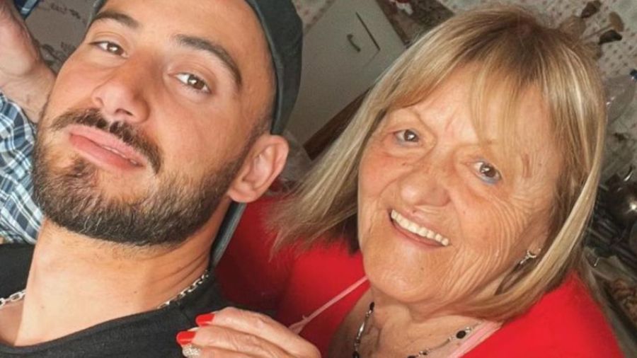 Nico Occhiato con su abuela, Concepción