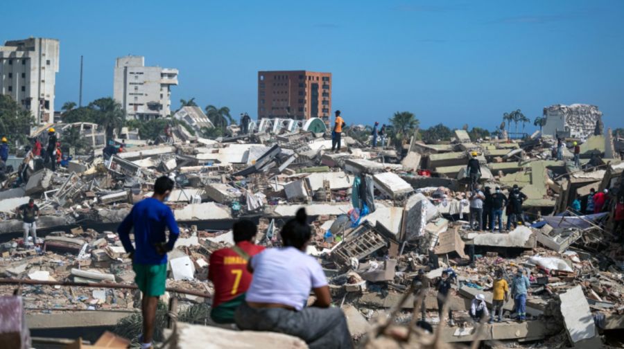 Ruinas en La Guaira tras los terremotos en Venezuela