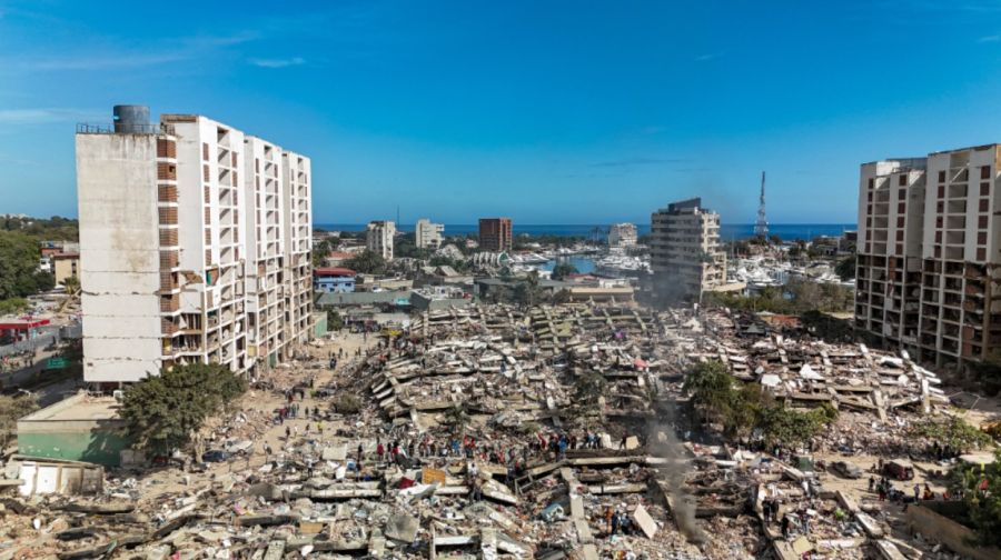 Ruinas en La Guaira tras los terremotos en Venezuela