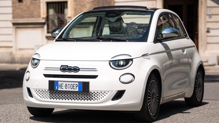 Así es el nuevo Fiat 500 descapotable
