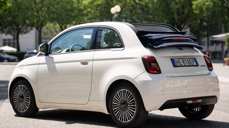 Así es el nuevo Fiat 500 descapotable