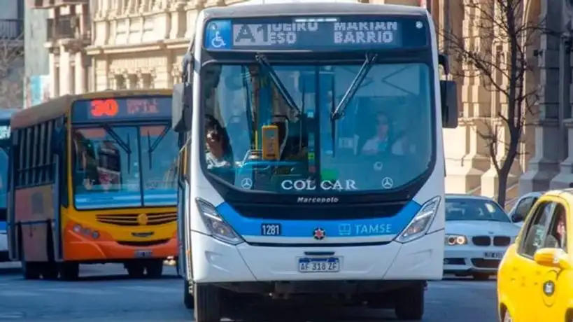 Colectivos en Córdoba: la UTA amenaza con un paro si no cobra el aguinaldo completo