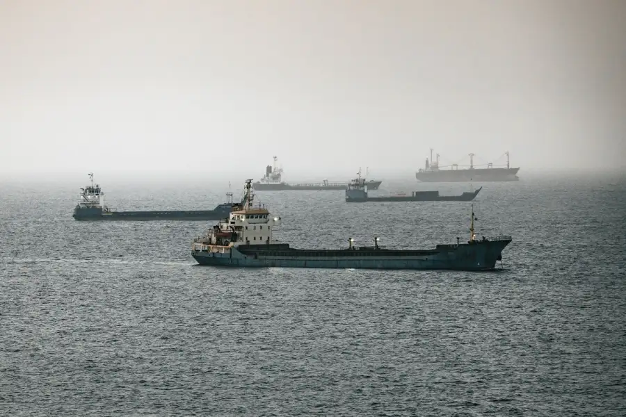 Strait Of Hormuz Reopening Complicated By Mines And Uncertainties Of Ceasefire