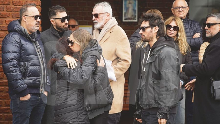 El último adiós a Ernestina Pais