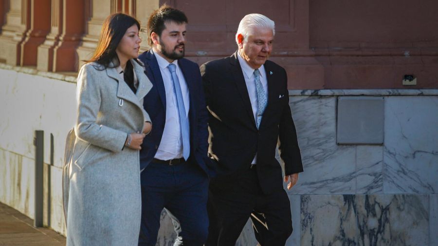 Los Milei reciben a diputados y senadores 01072026