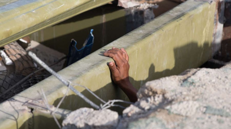 Venezuela una pareja que estuvo 17 horas atrapada bajo los escombros 01072026