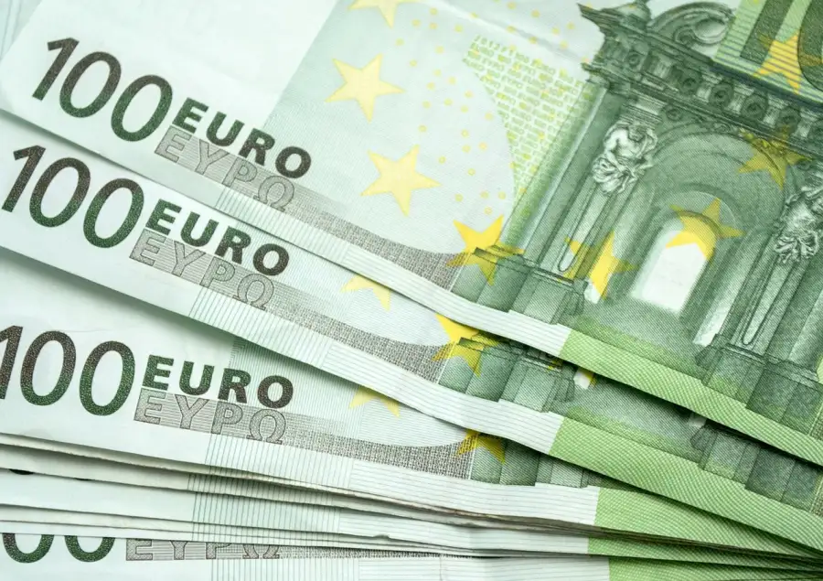 A cuánto cotiza el euro blue hoy, 18 de agosto