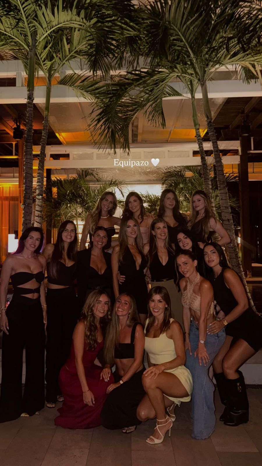 La salida de las mujeres de los jugadores de la selección