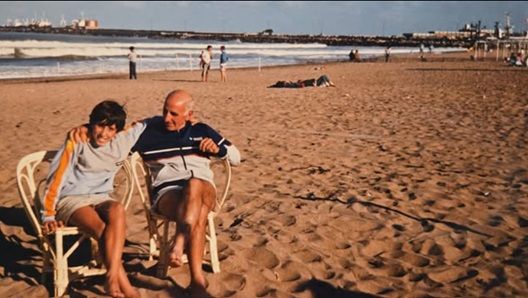 Franco Torchia de pequeño junto a su padre