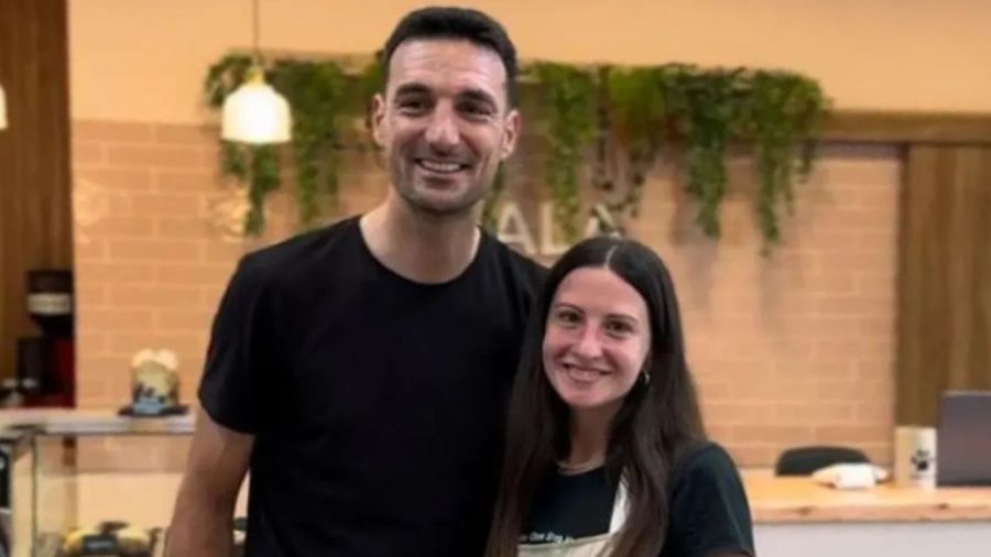 Corina y Lionel Scaloni