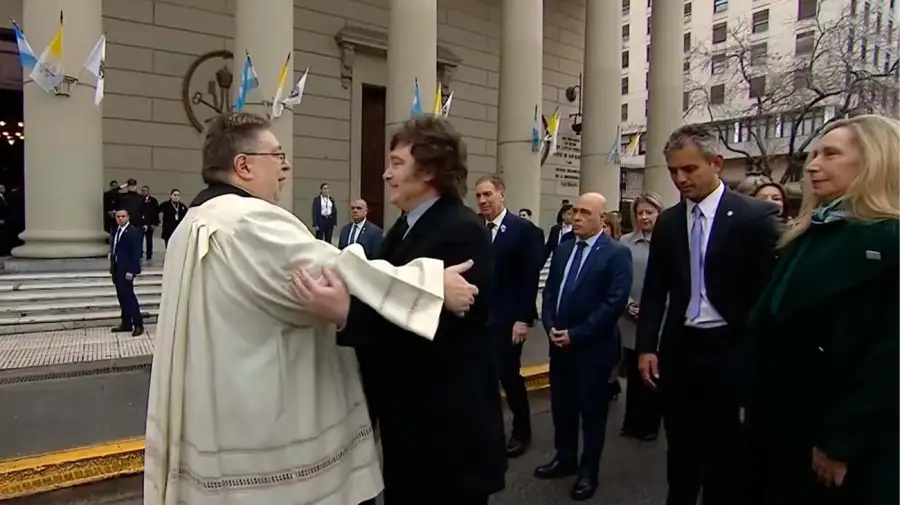 El Presidente Milei participa del Tedeum en la Catedral de Buenos Aires por el 9 de Julio