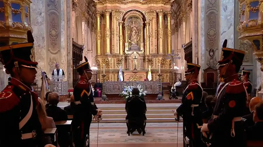 El Presidente Milei participa del Tedeum en la Catedral de Buenos Aires por el 9 de Julio
