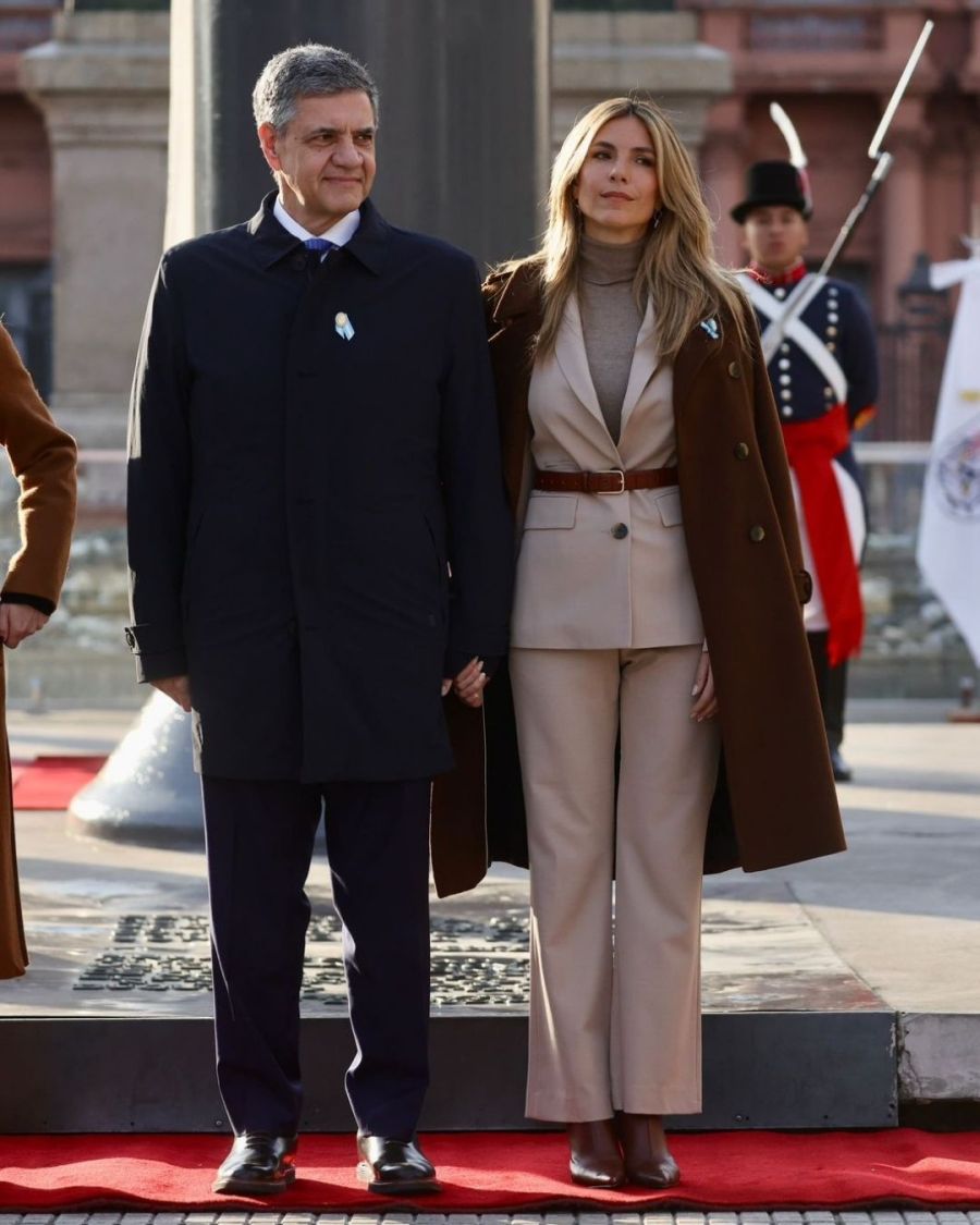 María Belén Ludueña y Jorge Macri en el acto por el Día de la independencia