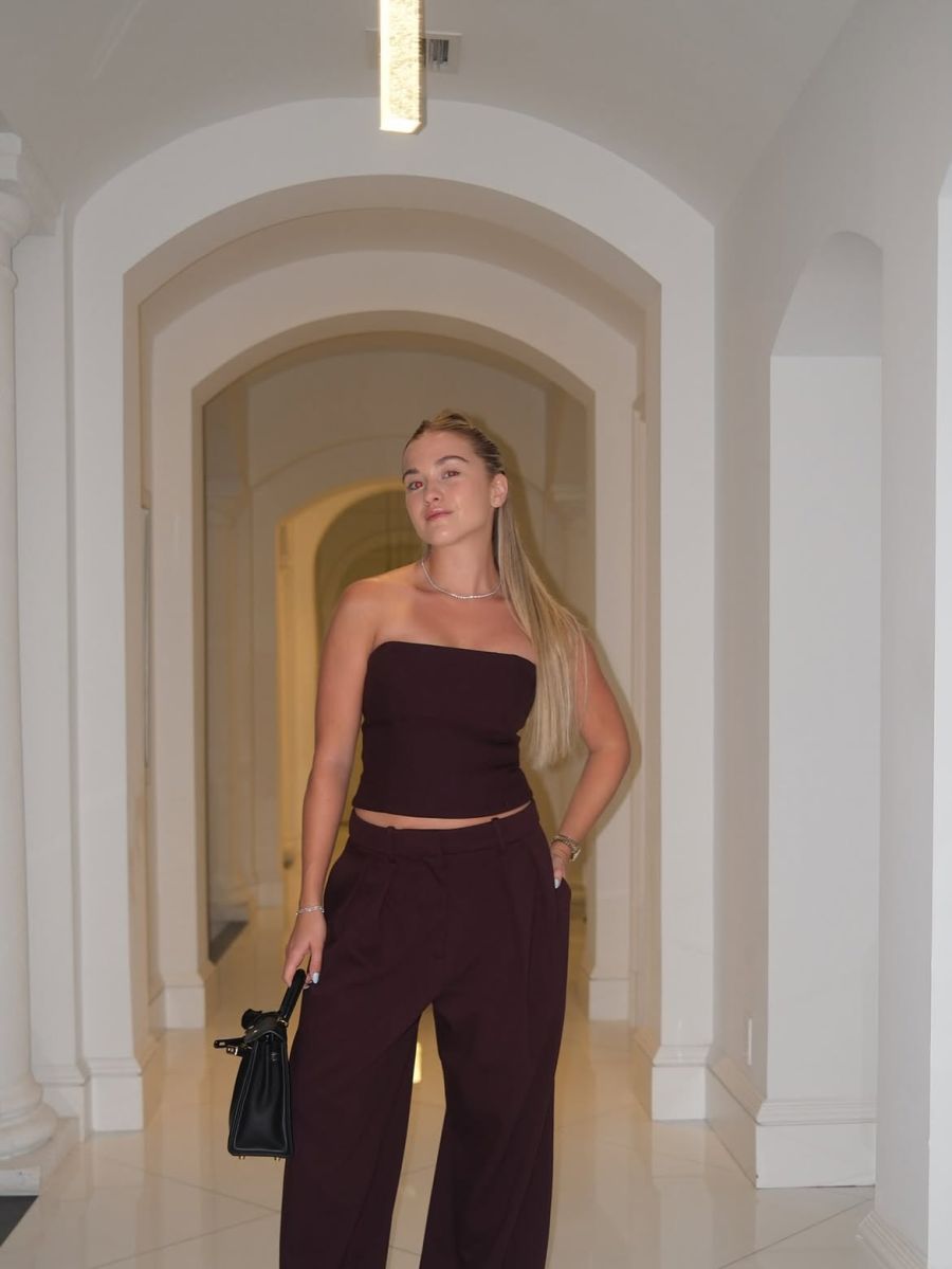 Sofía Calzetti mostró su look para una salida de noche con el Kun Agüero