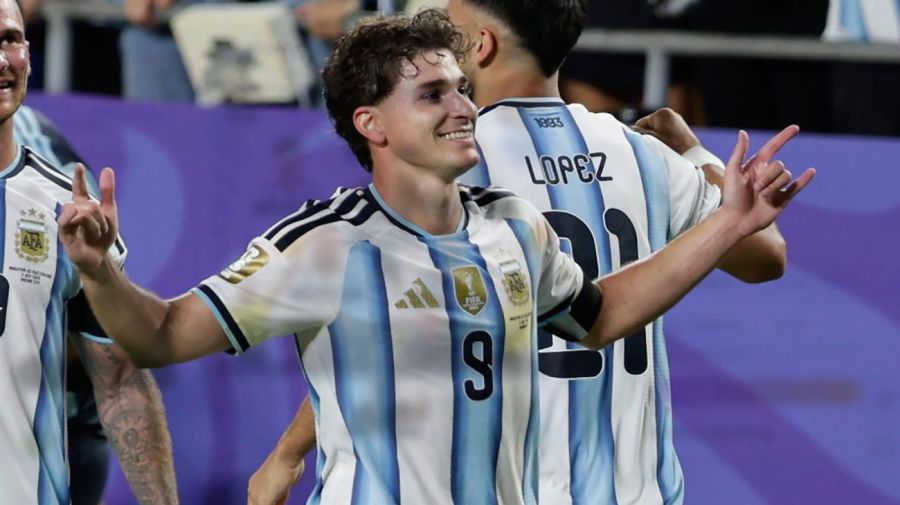 Gol de Julian Alvarez - Argentina vs Suiza 11072026