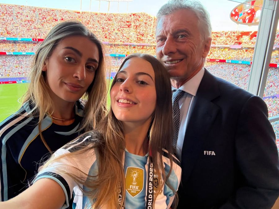 Macri hijas mundial