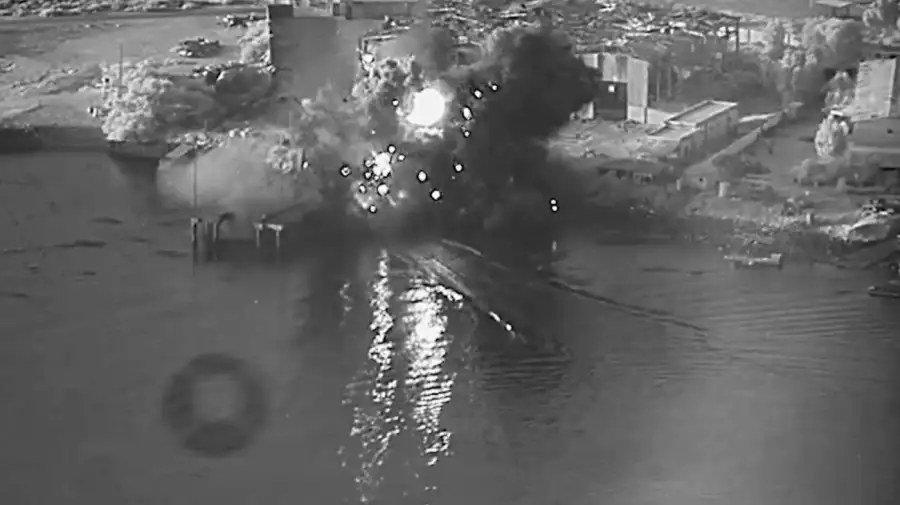 Estados Unidos bombardeó una base naval de Irán con drones marítimos no tripulados