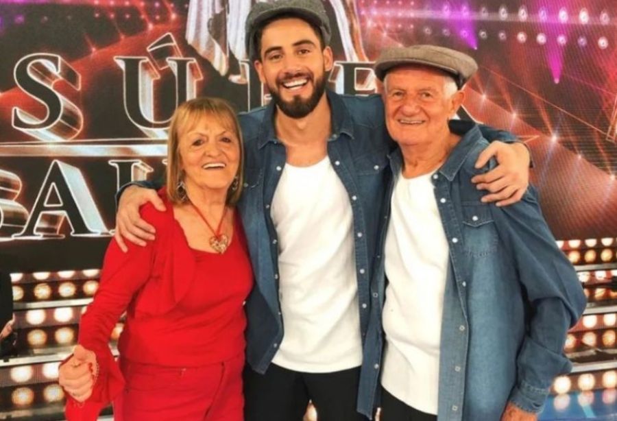 Nico Occhiato junto a su abuela Conce y su abuelo