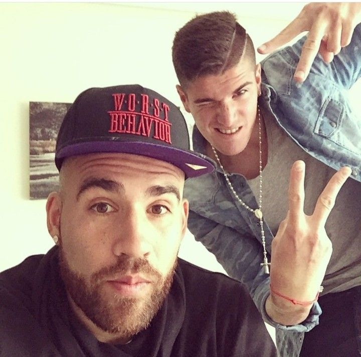 Nicolás Otamendi y Rodrigo de Paul