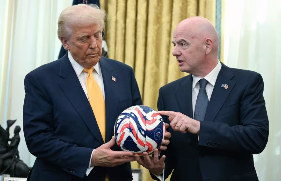 Donald Trump y Gianni Infantino