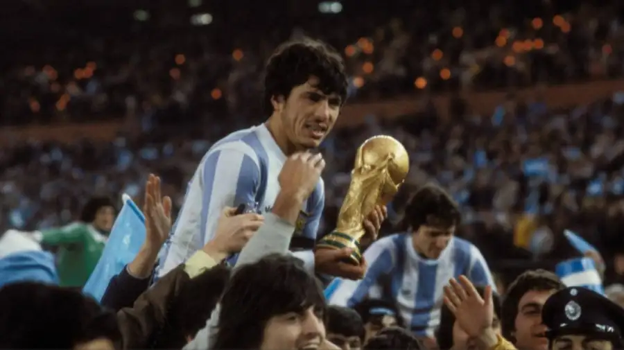 El brazalete del campeón: la evolución del liderazgo en la Copa del Mundo