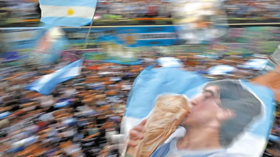 Valores. Hoy Leonel Messi representa para muchos argentinos no solo al mejor futbolista del planeta, sino también un ejemplo de valores sociales importantes, como la perseverancia, la humildad y el liderazgo silencioso.