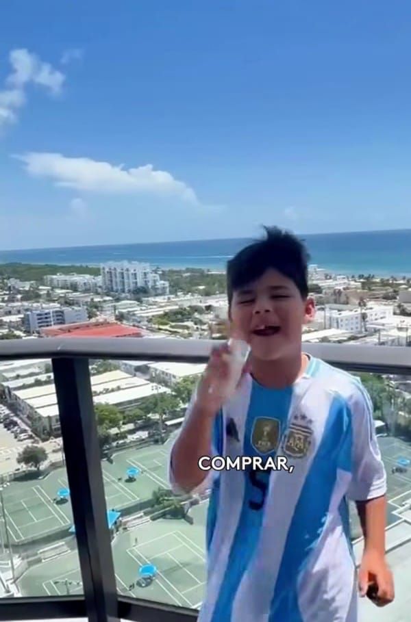 Gio, el hijo de Leandro Paredes