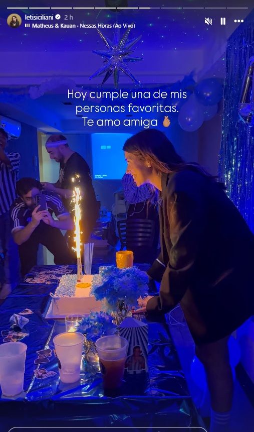 El cumpleaños de Leticia Siciliani 