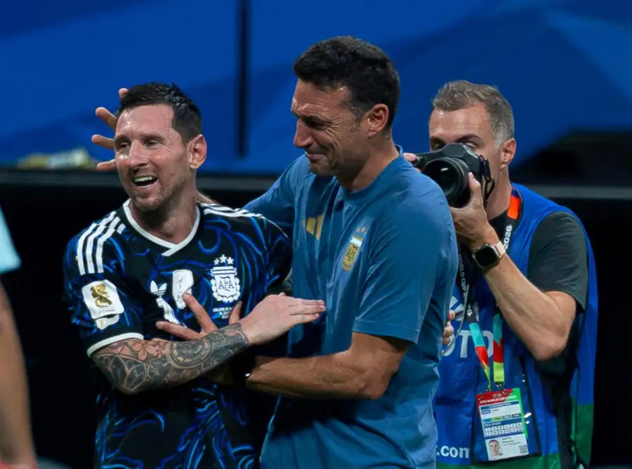 Messi y Scaloni