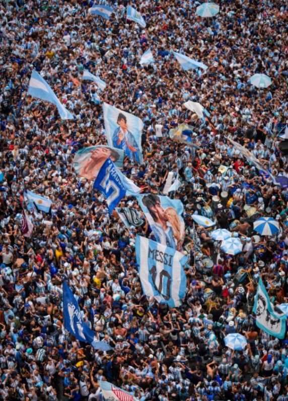 La hinchada argentina arrasa con el Banderazo en Times Square antes de la final del Mundial 2026