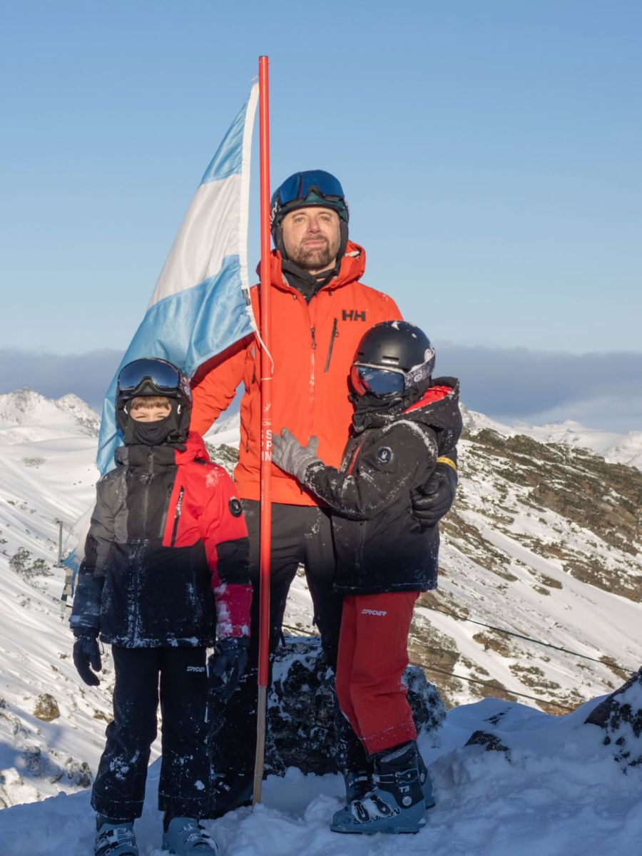 Germán Martitegui y sus hijos