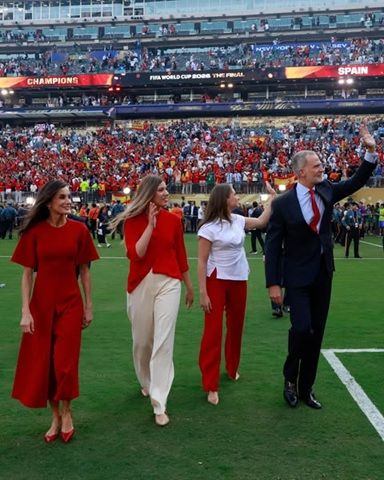 La princesa Leonor y la infanta Sofía se hicieron presentes en la final del Mundial 2026